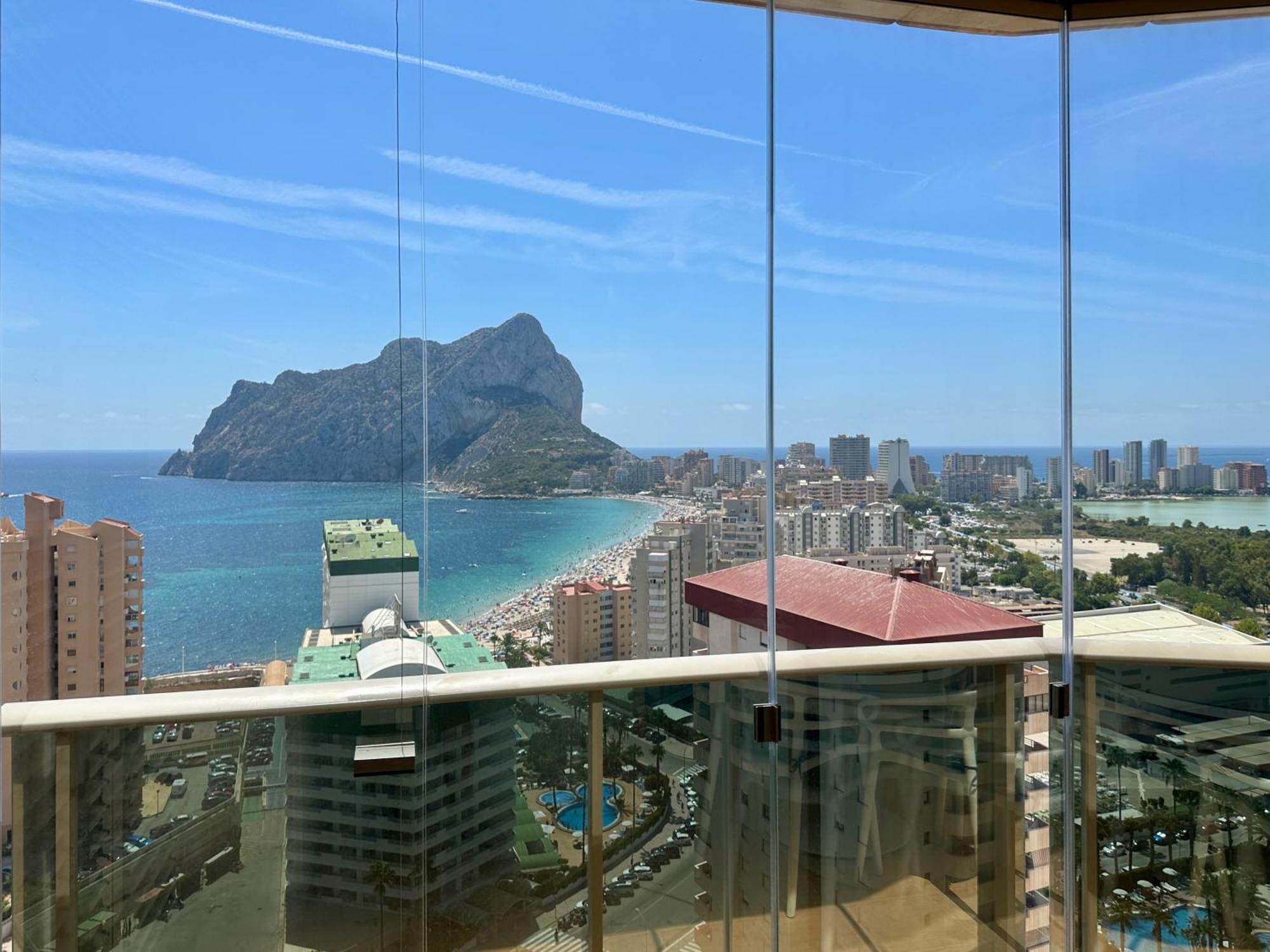 Clubrent - Esmeralda Suites 21º Piso Calp Exterior foto